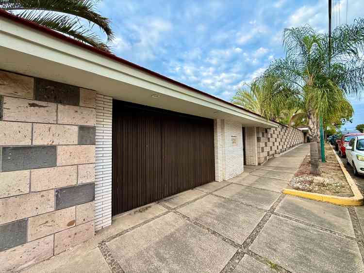 casa en venta calle circuito madrigal santa isabel zapopan jalisco pPhVL8V